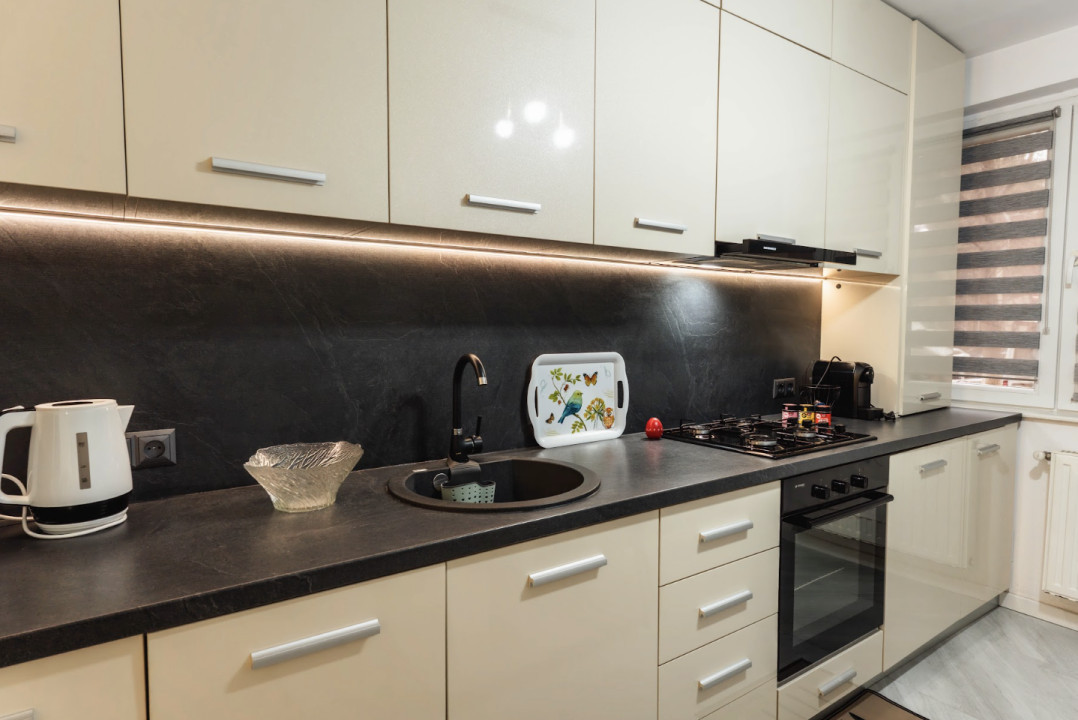 Apartament pt. Pretențioși, 3 Cam., Parter,  Luxos , Modern