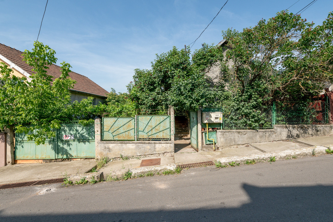 Teren intravilan pentru construire casă individuală sau duplex