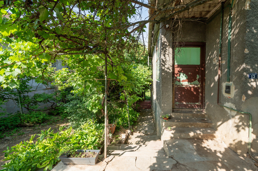 Teren intravilan pentru construire casă individuală sau duplex