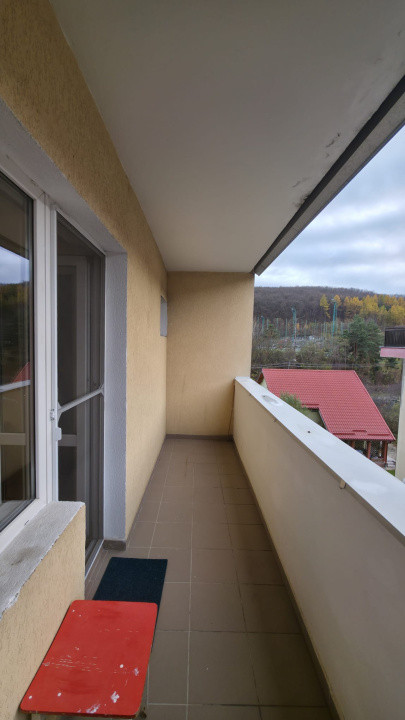 Apartament cu 2 camere semidecomandat, Str. Hameiului 3 