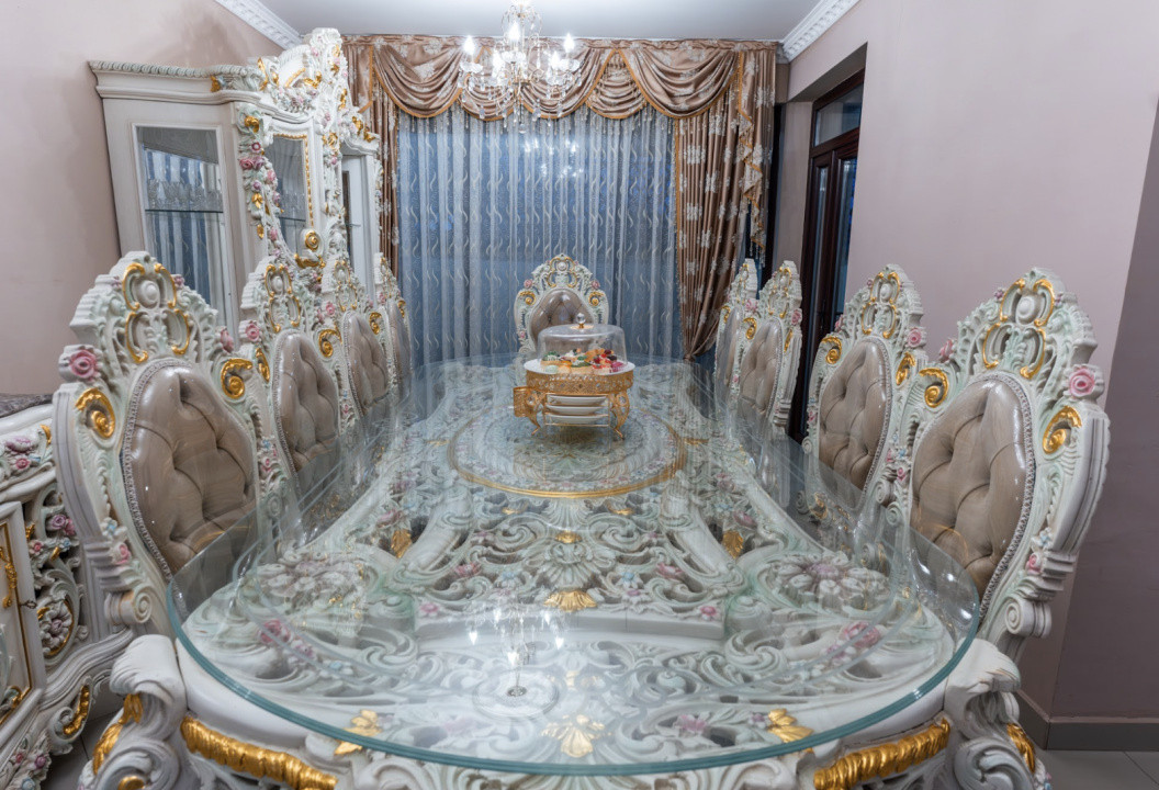 Casă modernă P + M în Cristești, 6 cam, construită de constructor local