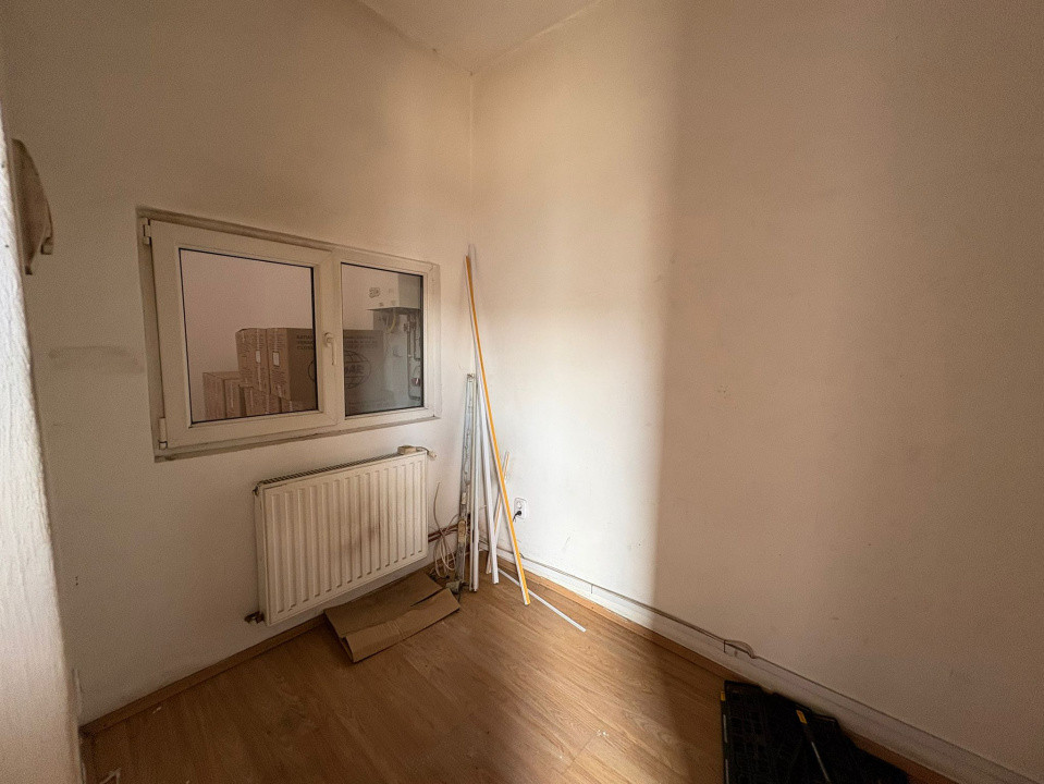 Spatiu comercial stradal cu vitrina, GH. DOJA - expunere excelenta!