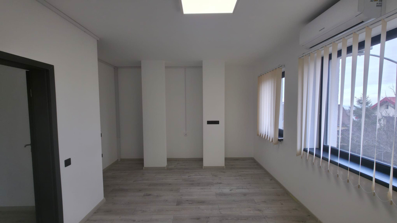 Spatiu Premium în Duplex pentru birou: 6 Camere, Infrastructură IT, Parcare