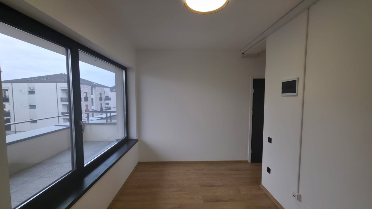 Spatiu Premium în Duplex pentru birou: 6 Camere, Infrastructură IT, Parcare