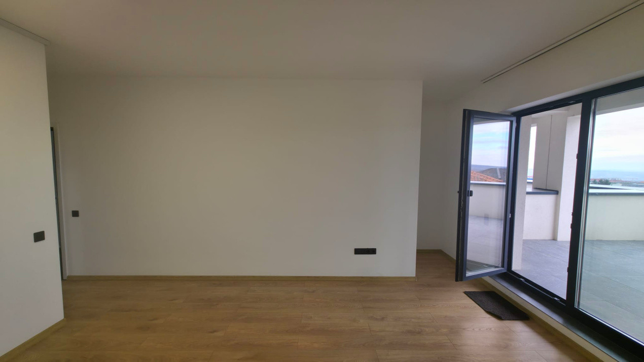 Spatiu Premium în Duplex pentru birou: 6 Camere, Infrastructură IT, Parcare