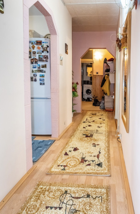 Apartament Luminos și Îngrijit cu 3 Camere + 2 Băi – Vedere Panoramică