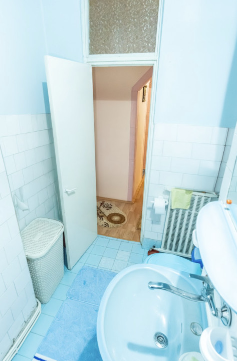 Apartament Luminos și Îngrijit cu 3 Camere + 2 Băi – Vedere Panoramică