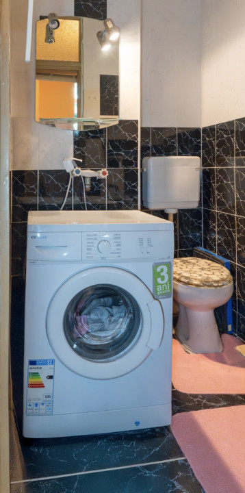 Apartament Luminos și Îngrijit cu 3 Camere + 2 Băi – Vedere Panoramică