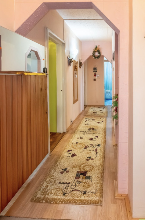 Apartament Luminos și Îngrijit cu 3 Camere + 2 Băi – Vedere Panoramică