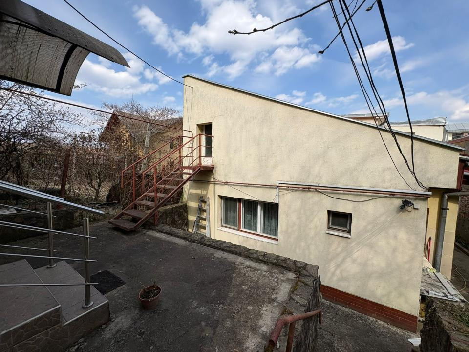 Casa 300 mpc - 670 mp teren - 10 minute pe jos de Mures Mall!