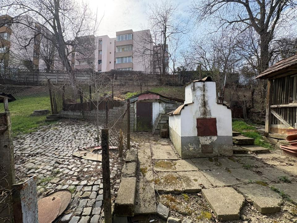 Casa 300 mpc - 670 mp teren - 10 minute pe jos de Mures Mall!