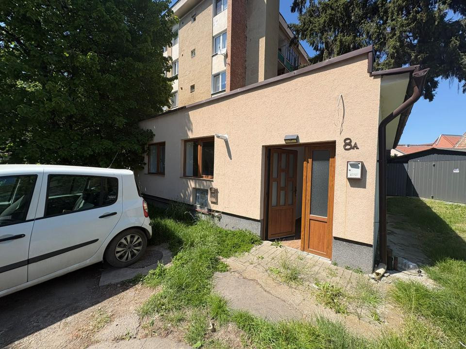 Apartament individual situat in apropiere de centrul orasului!