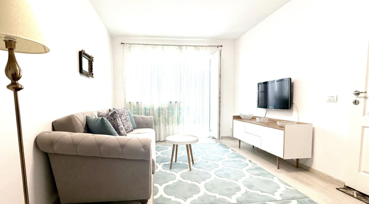 Apartament 2 camere, cochet și luminos, în zona excelenta în Dambu 