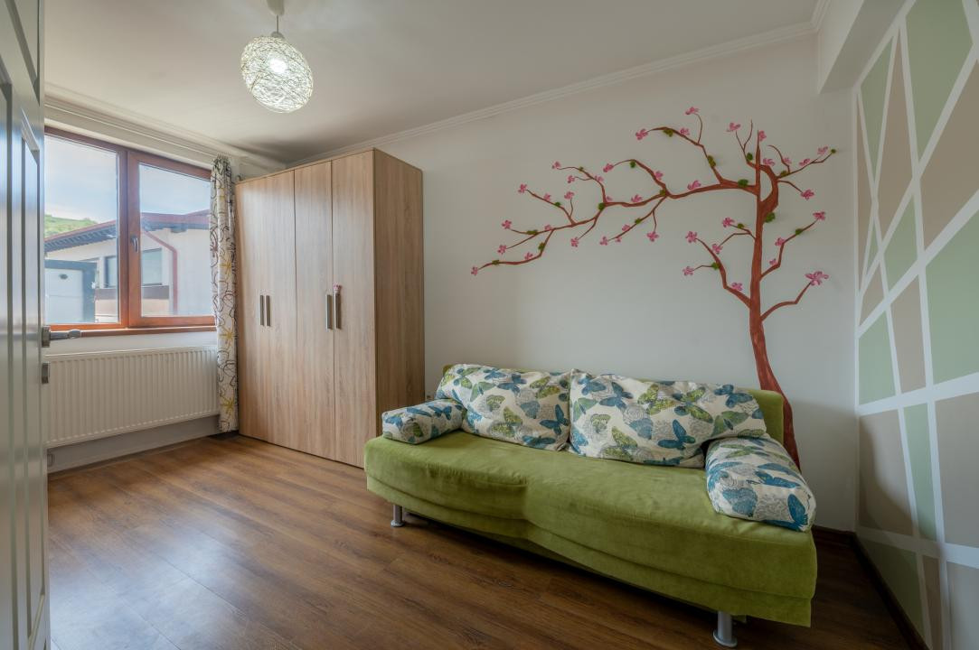 Duplex cu Teren Generos și Birou – Str. Urușagului 113R